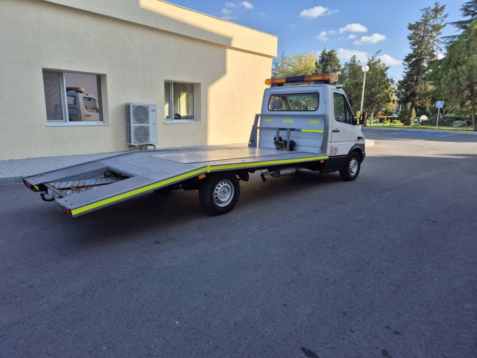 Mercedes-Benz 313 313 - изображение 2