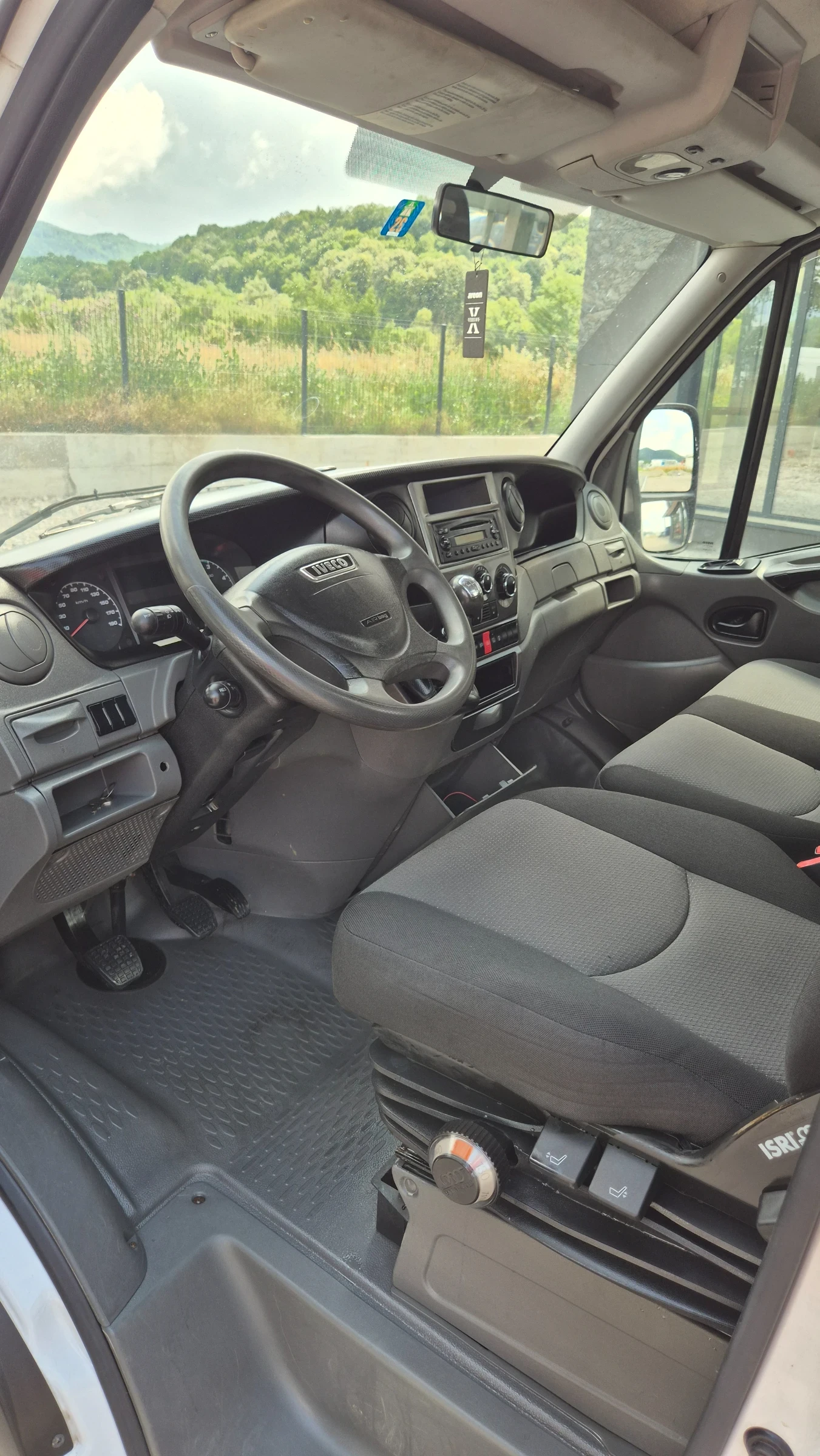Iveco Daily 35c17* 4.30м.* КЛИМАТИК* ШВЕЙЦАРИЯ* , снимка 11 - Бусове и автобуси - 55134336