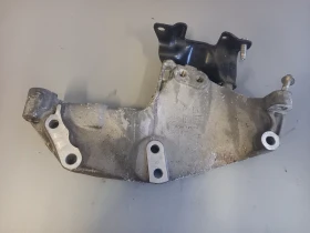 Лапа мотор двигател Рено Лагуна 2.0дци (б3)