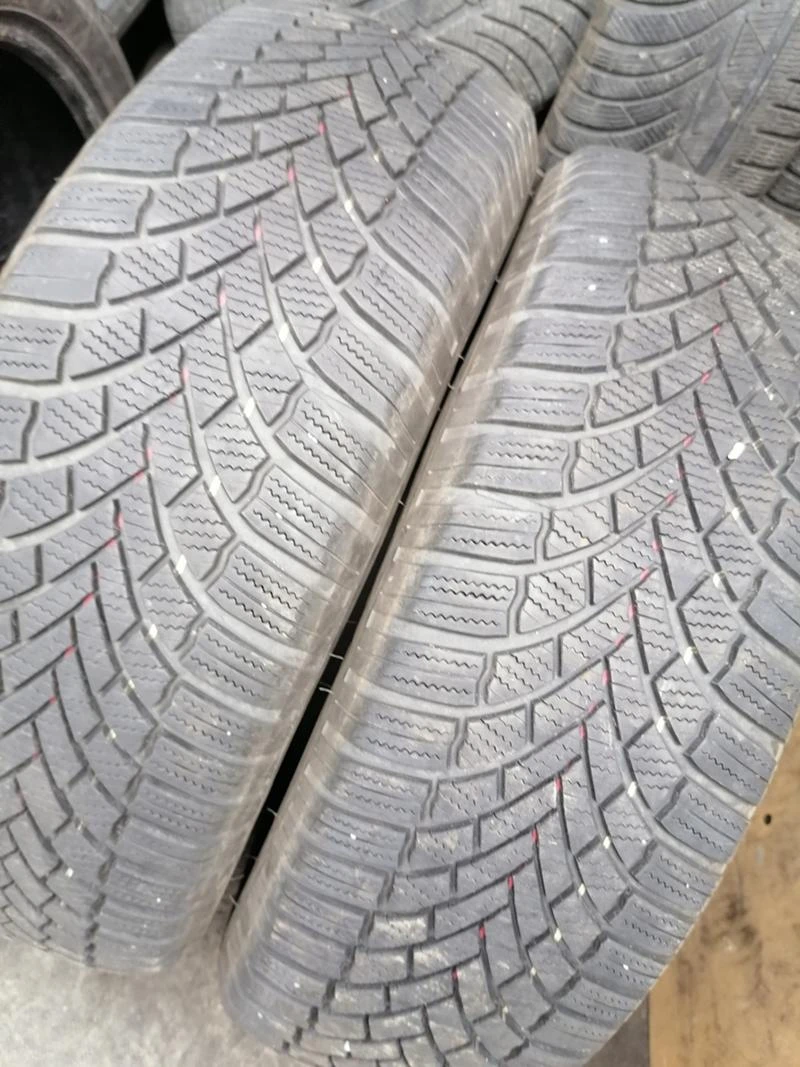 Гуми Зимни 215/70R16, снимка 3 - Гуми и джанти - 31638503