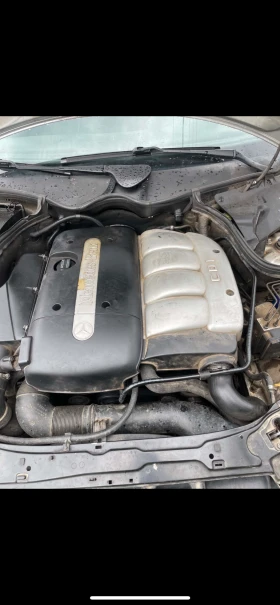 Mercedes-Benz C 200, снимка 9