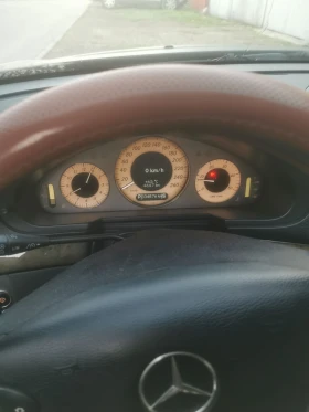 Mercedes-Benz E 320 3000 230к.с.+ 6 цилиндъра редови , снимка 7