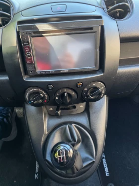 Mazda 2 1.3 i Ce PRO 75кс, снимка 11