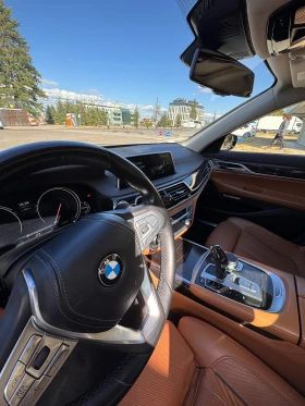 BMW 740 xDrive / Всички екстри / Отлично поддържана, снимка 7
