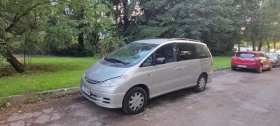     Toyota Previa -..