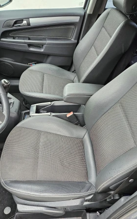 Обява за продажба на Opel Zafira Cosmo 7местна ~6 600 лв. - изображение 9 | Auto.bg Обява за продажба на Opel Zafira Cosmo 7местна ~6 600 лв. - изображение 9