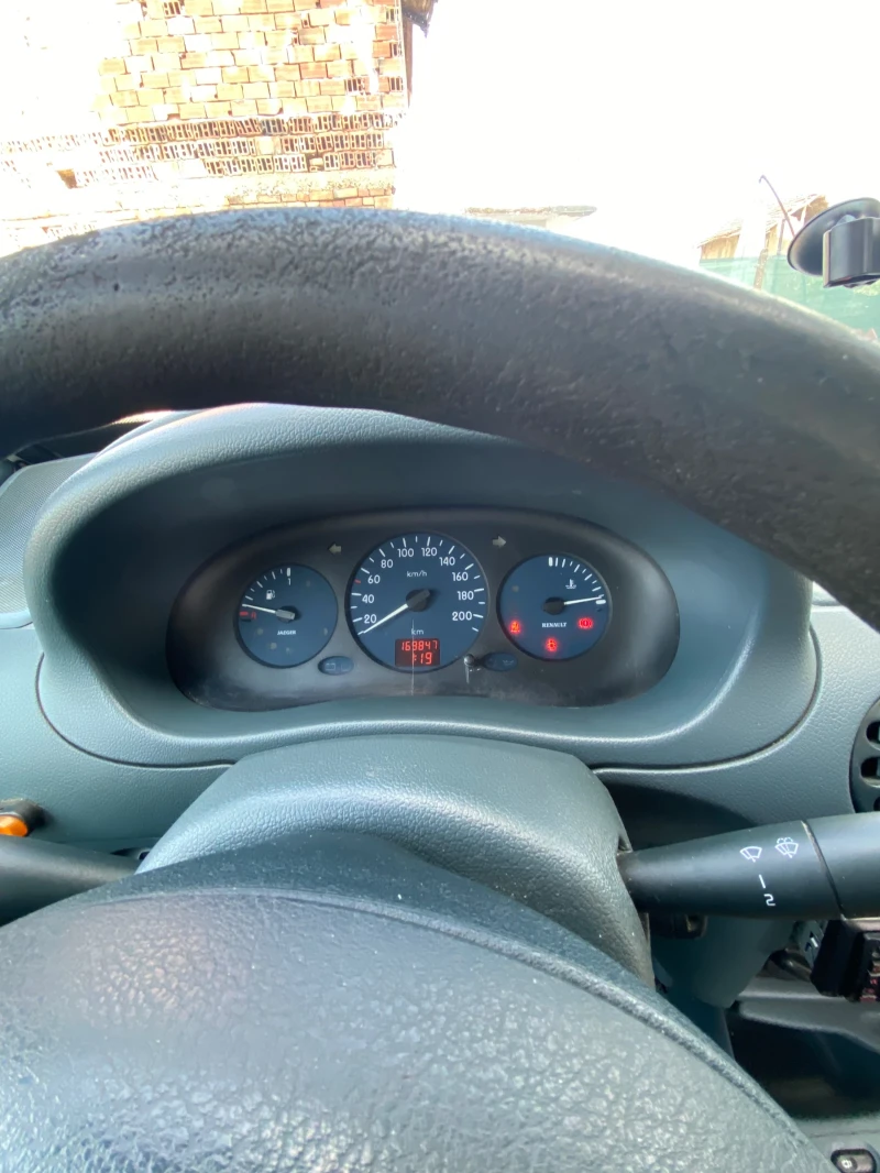 Renault Kangoo 1.4, снимка 4 - Автомобили и джипове - 47531674