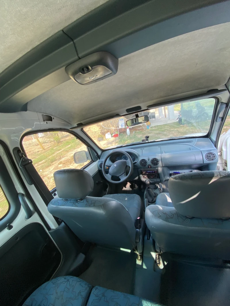 Renault Kangoo 1.4, снимка 6 - Автомобили и джипове - 47531674