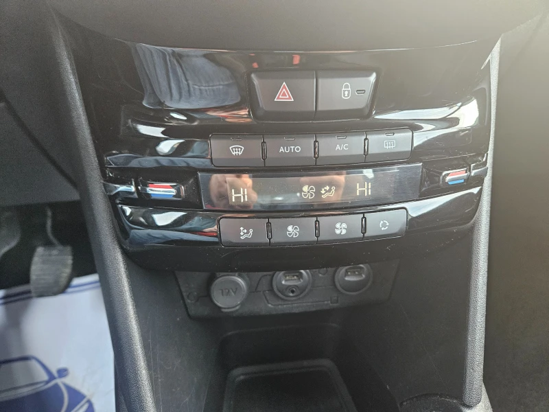 Peugeot 208 1.6HDi лизинг, снимка 13 - Автомобили и джипове - 47763858