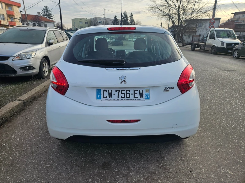 Peugeot 208 1.6HDi лизинг, снимка 5 - Автомобили и джипове - 47763858