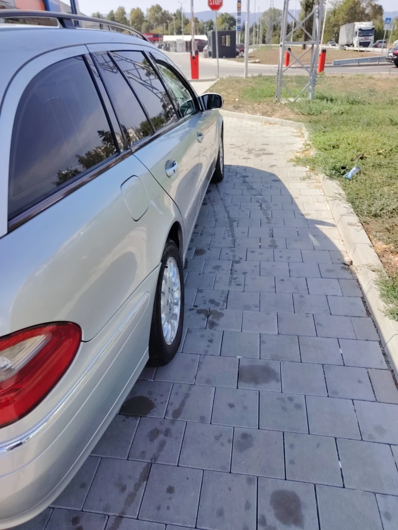 Mercedes-Benz E 270, снимка 4 - Автомобили и джипове - 48155149