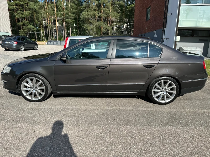 VW Passat TDI, снимка 4 - Автомобили и джипове - 49611769