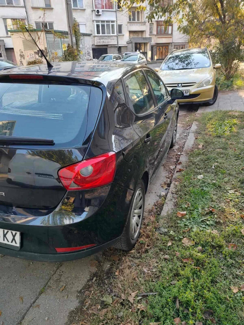 Seat Ibiza, снимка 1 - Автомобили и джипове - 48986330