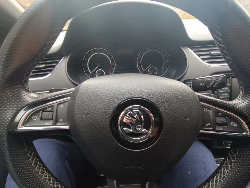 Skoda Octavia VRS 184 2.0 TDI, снимка 4 - Автомобили и джипове - 52393470