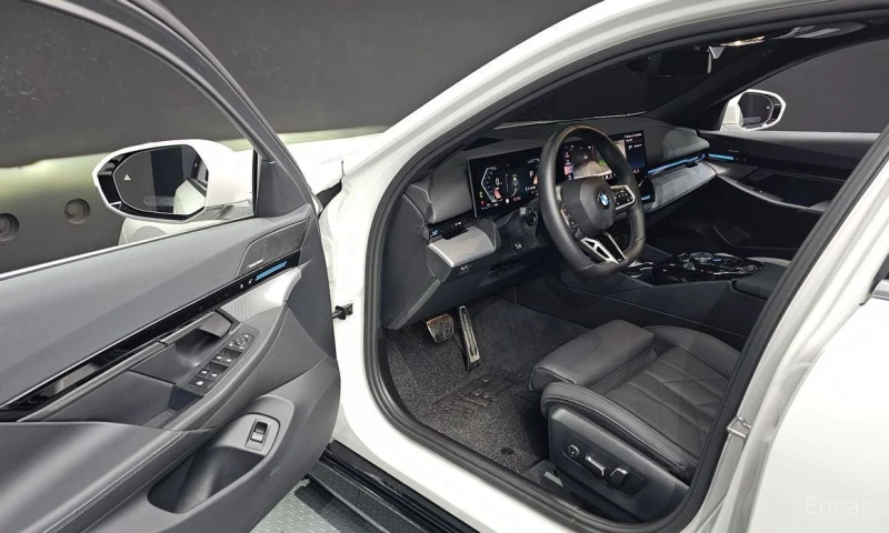 BMW 520, снимка 11 - Автомобили и джипове - 52962182