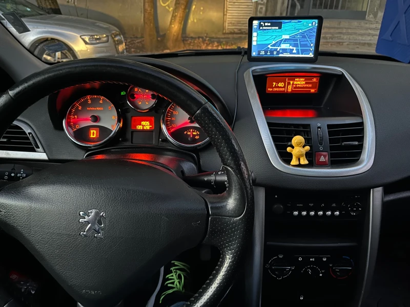 Peugeot 207 SW, снимка 11 - Автомобили и джипове - 53384694