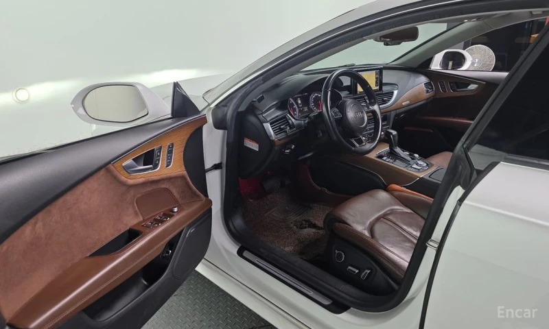 Audi A7, снимка 11 - Автомобили и джипове - 53475593