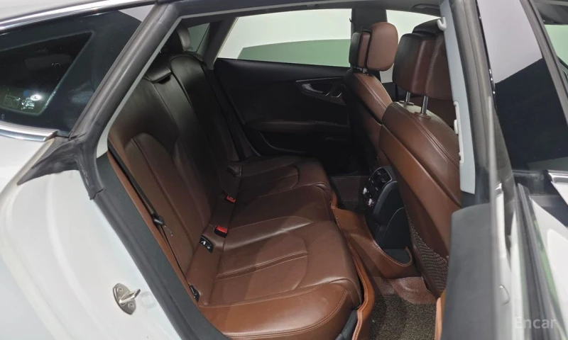 Audi A7, снимка 12 - Автомобили и джипове - 53475593