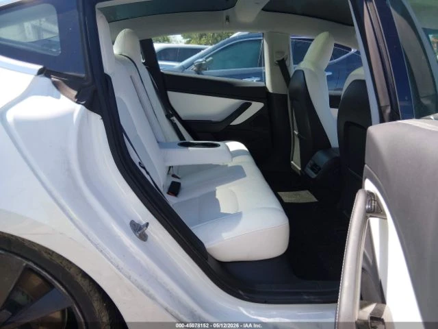 Tesla Model 3 PERFORMANCE DUAL MOTOR ALL-WHEEL DRIVE, снимка 8 - Автомобили и джипове - 55325427