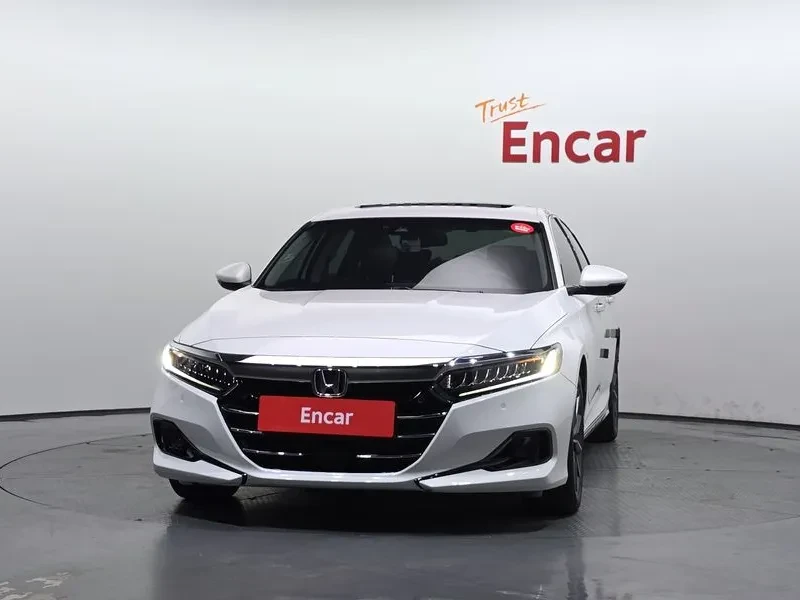 Honda Accord 10Th Generation 1.5 Turbo, снимка 3 - Автомобили и джипове - 55951234