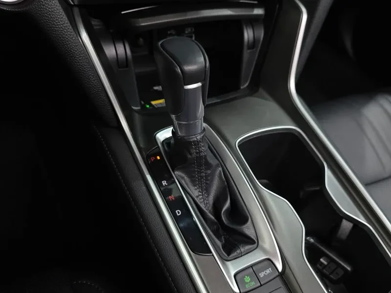 Honda Accord 10Th Generation 1.5 Turbo, снимка 9 - Автомобили и джипове - 55951234