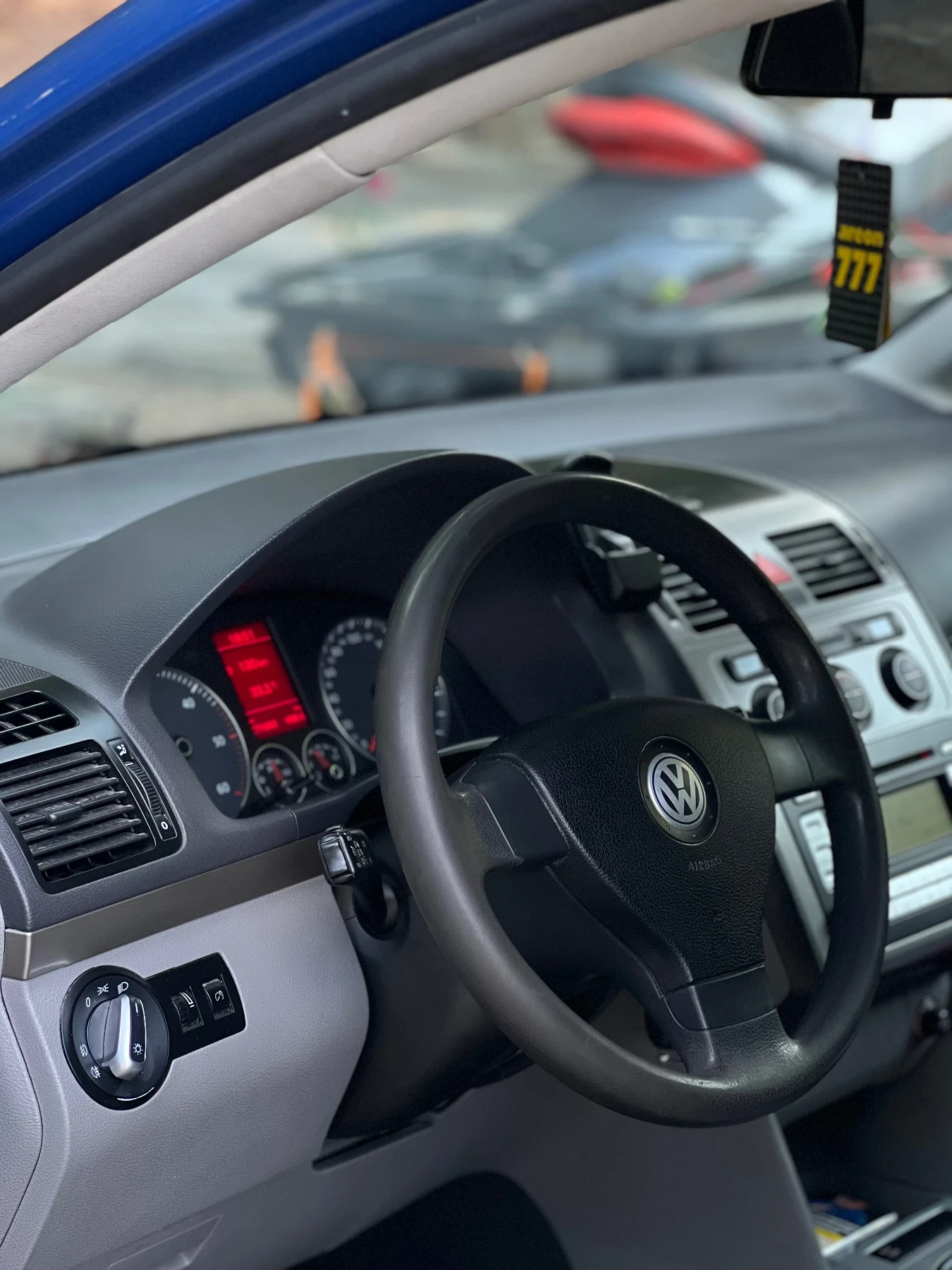 VW Touran  - изображение 6