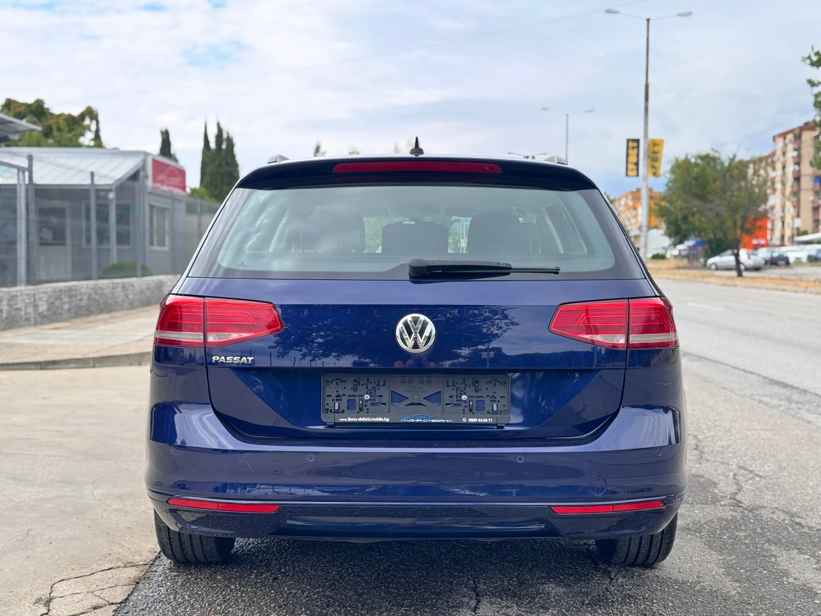VW Passat 1.6TDI DSG 120кс * 2019* ПЕРФЕКТЕН - изображение 4