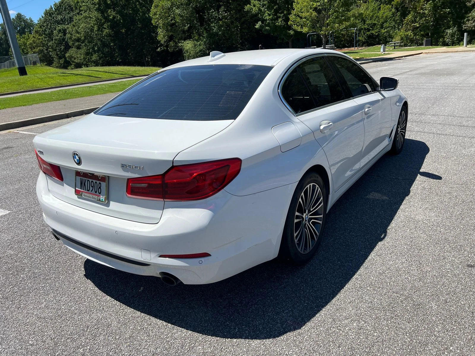 BMW 530 xDrive* CARFAX* БЕЗ ПЪРВОНАЧАЛНА*  - изображение 4