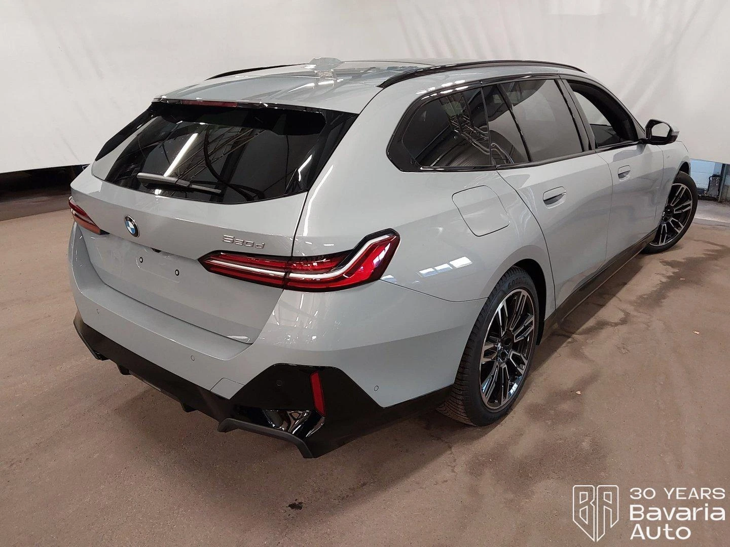 BMW 520 d Touring M Sport Paket Steptronic | Mobile.bg   3