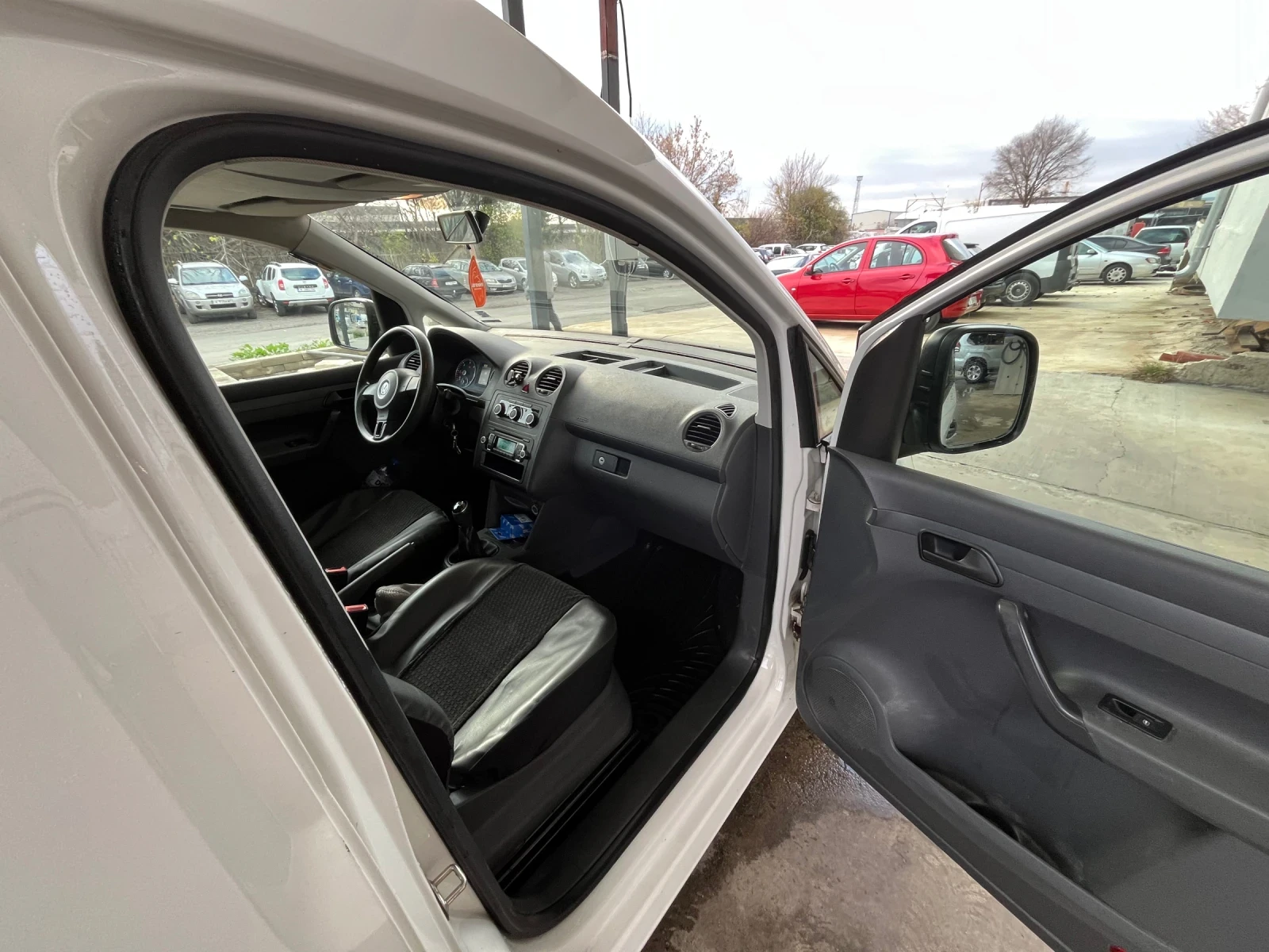 VW Caddy TDI | Mobile.bg   7