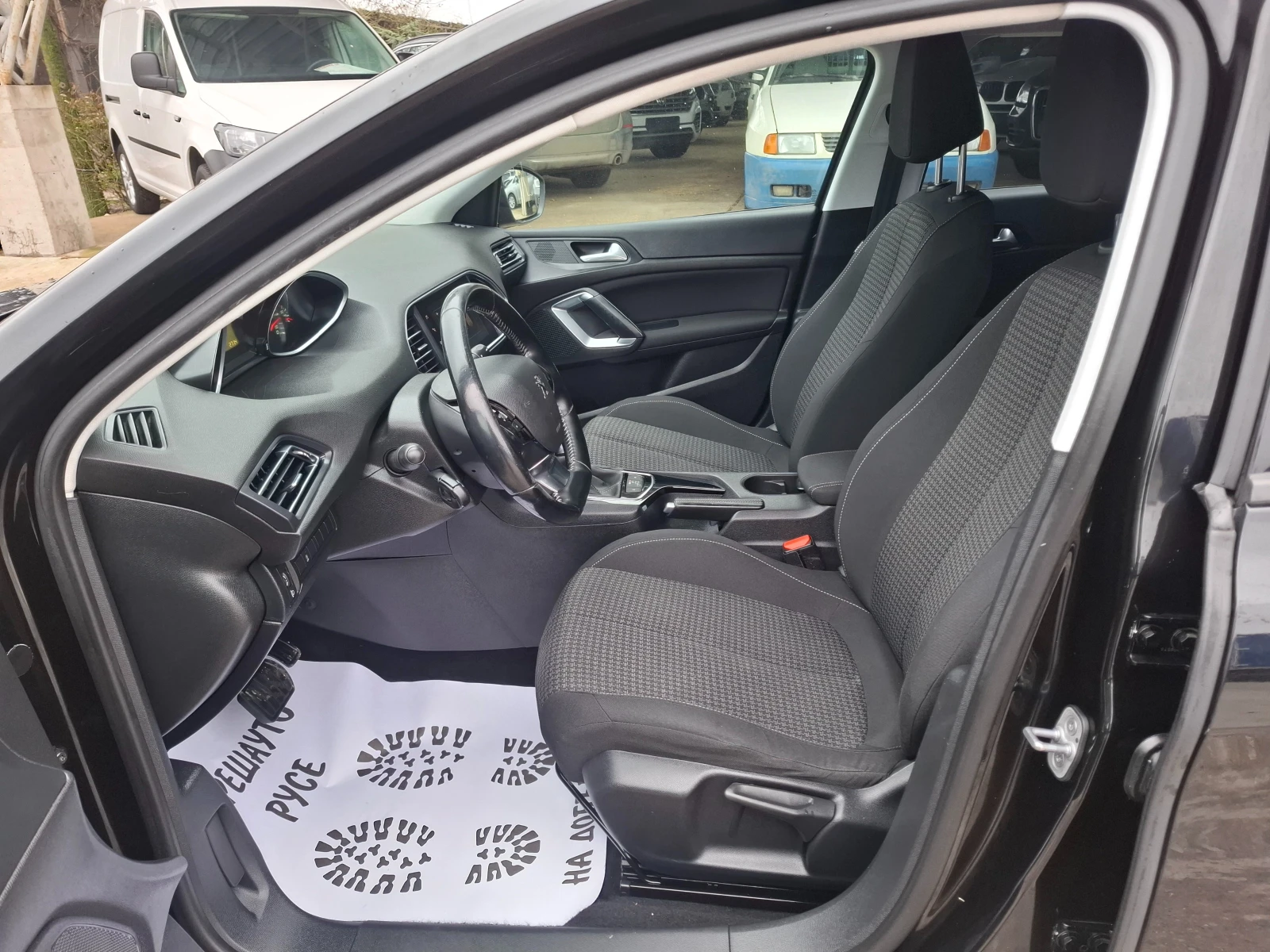 Peugeot 308 1.6HDI Navi Автопилот - изображение 6