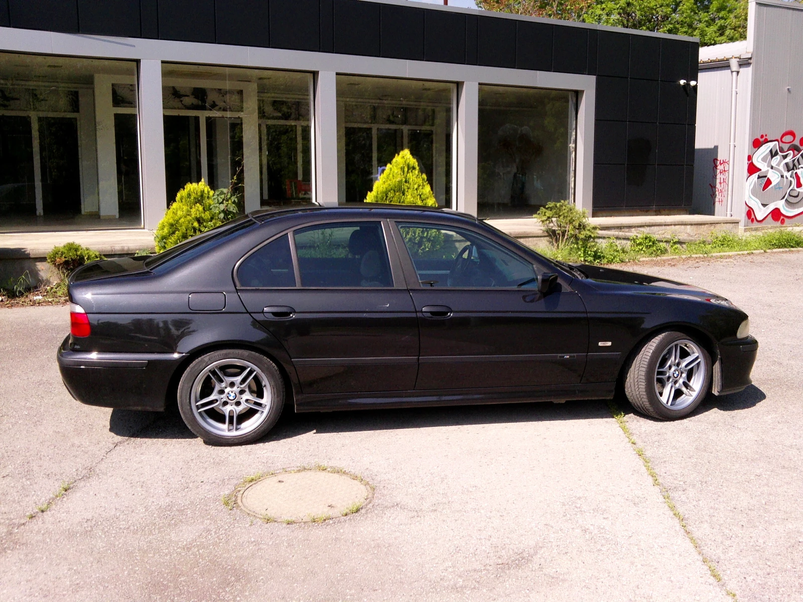 BMW 523 i ///M LPG M/T, снимка 2 - Автомобили и джипове - 53564923