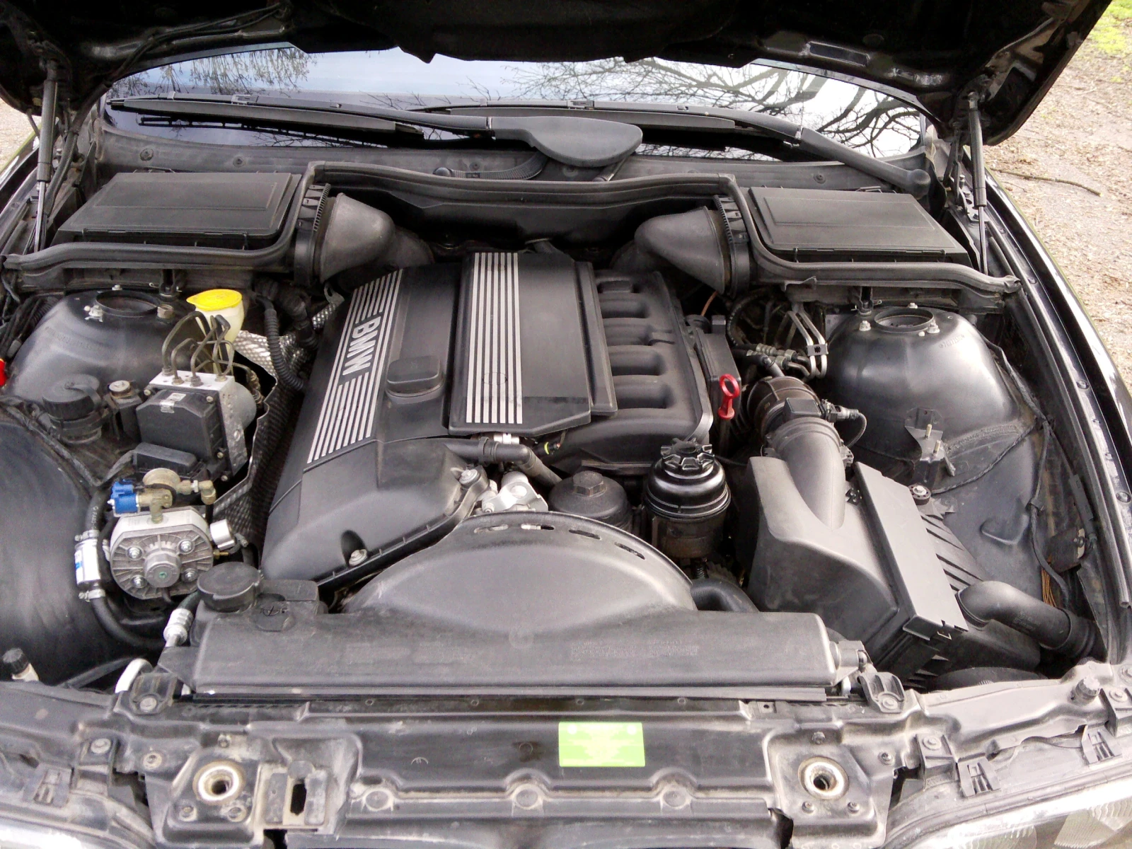 BMW 523 i ///M LPG M/T, снимка 15 - Автомобили и джипове - 53564923