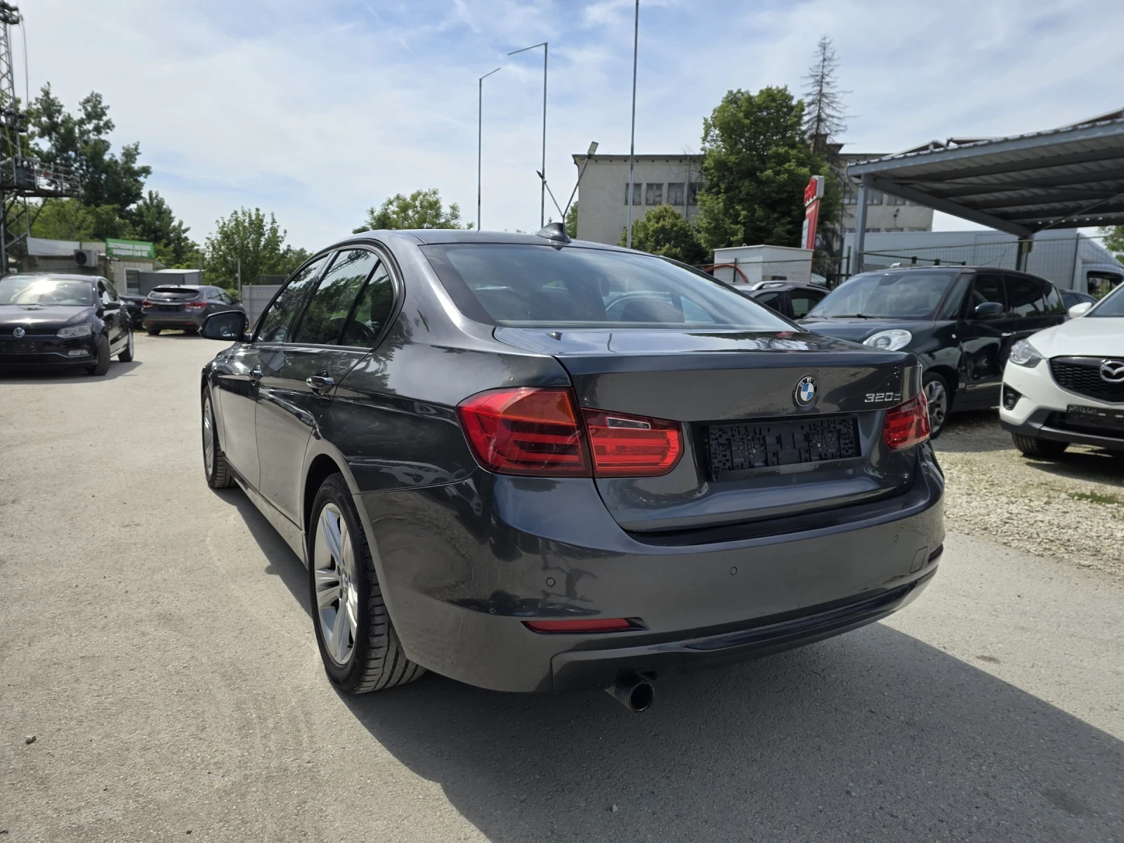 BMW 320 D 184к.с Топ състояние , снимка 3 - Автомобили и джипове - 53706545