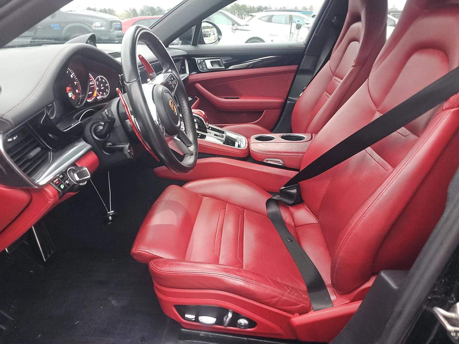 Porsche Panamera 4S, снимка 7 - Автомобили и джипове - 53829312