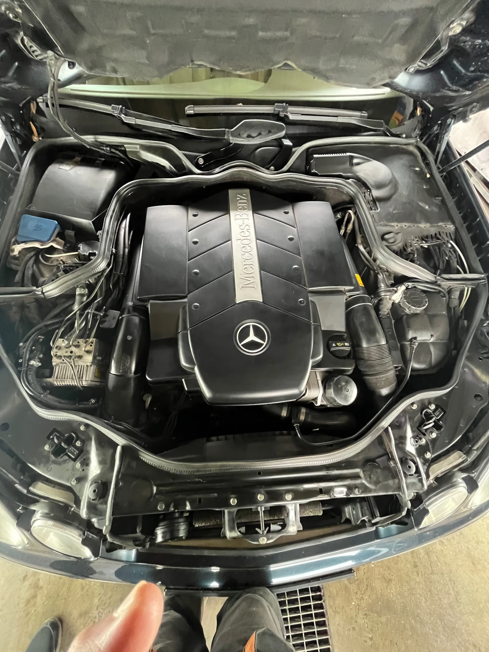 Mercedes-Benz E 500 4MATIC, снимка 11 - Автомобили и джипове - 53907881