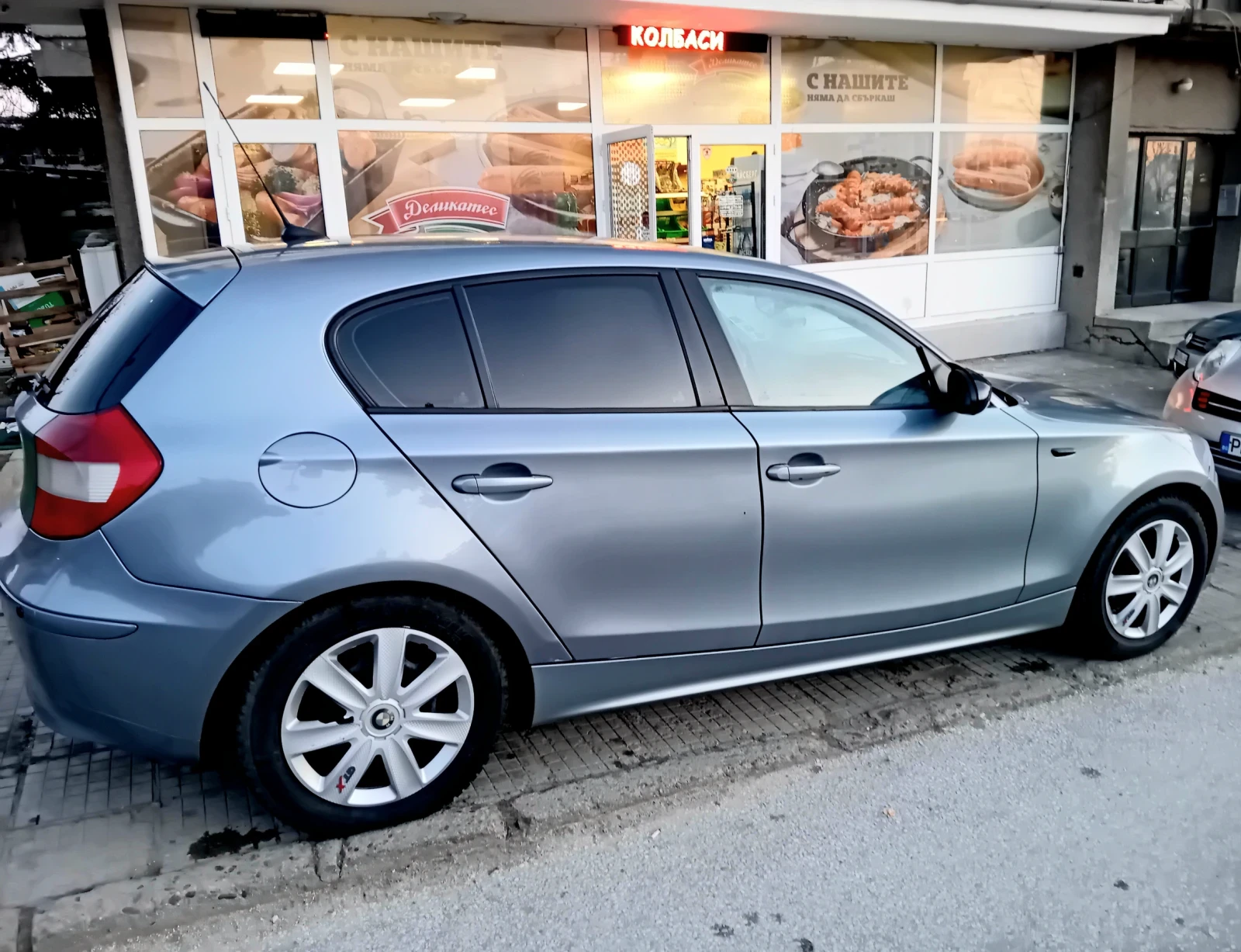 BMW 120, снимка 3 - Автомобили и джипове - 54005508
