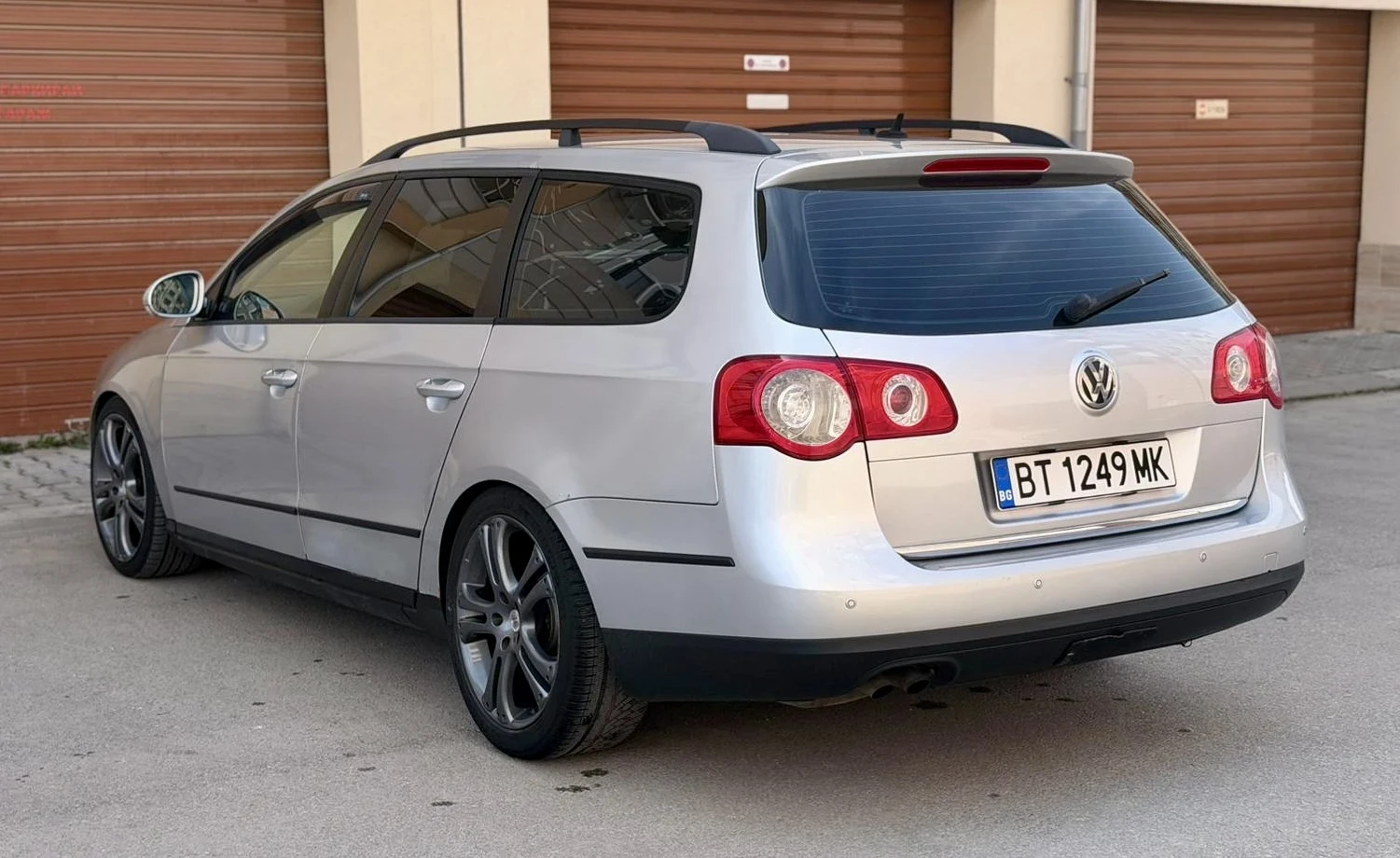 VW Passat 1.9 TDI, снимка 4 - Автомобили и джипове - 54220510