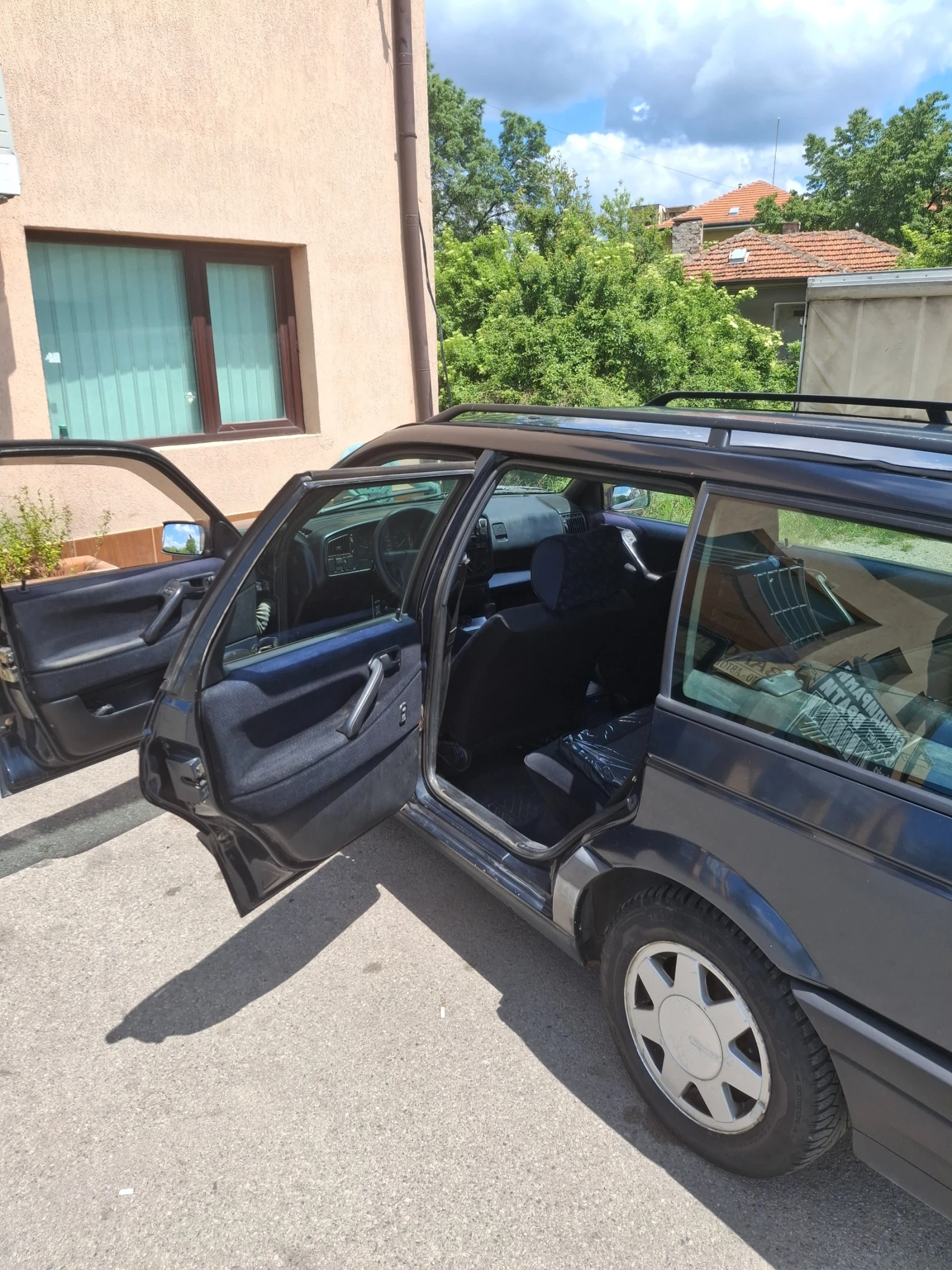 VW Passat, снимка 16 - Автомобили и джипове - 54667569