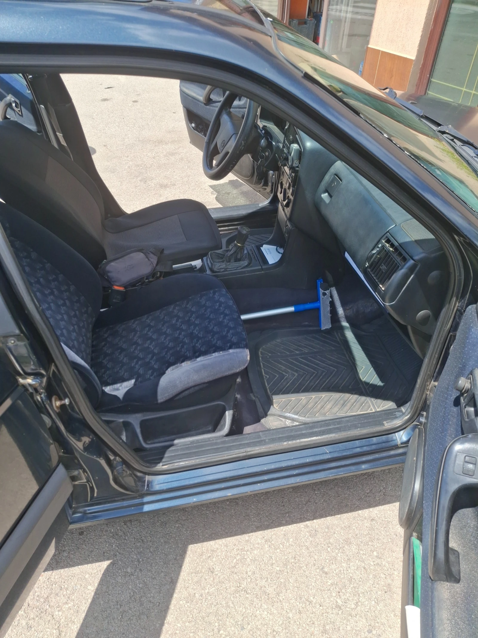 VW Passat, снимка 17 - Автомобили и джипове - 54667569