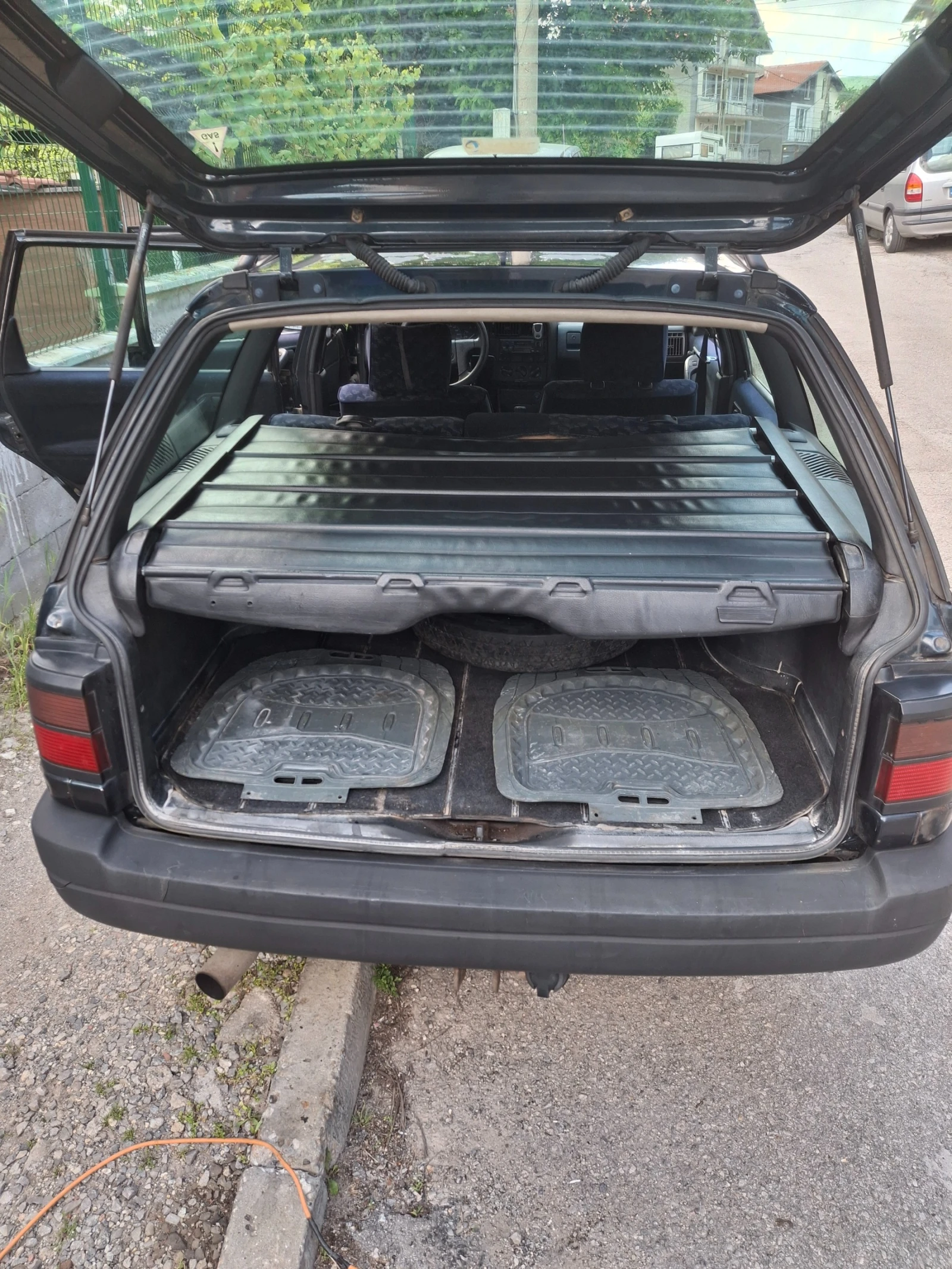 VW Passat, снимка 13 - Автомобили и джипове - 54667569