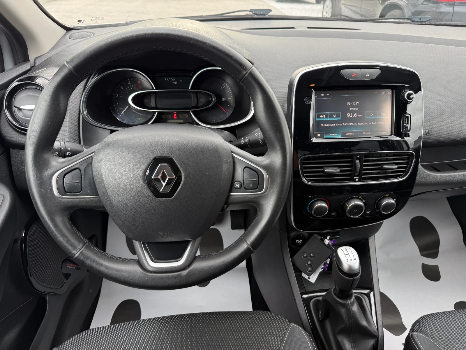 Renault Clio 1.5 DCI FACE LIFT NAVI, снимка 15 - Автомобили и джипове - 54887976