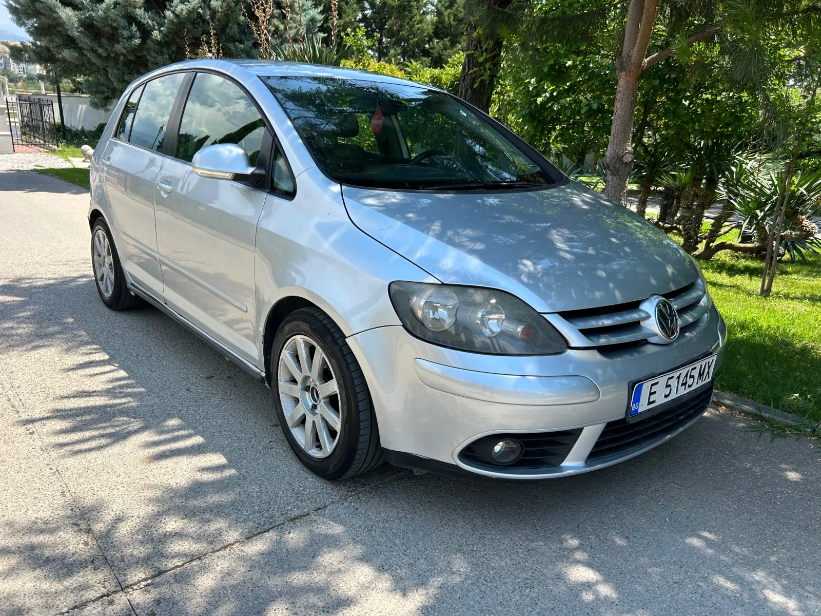 VW Golf Plus 1.9TDI АВТОМАТ, снимка 2 - Автомобили и джипове - 55141445