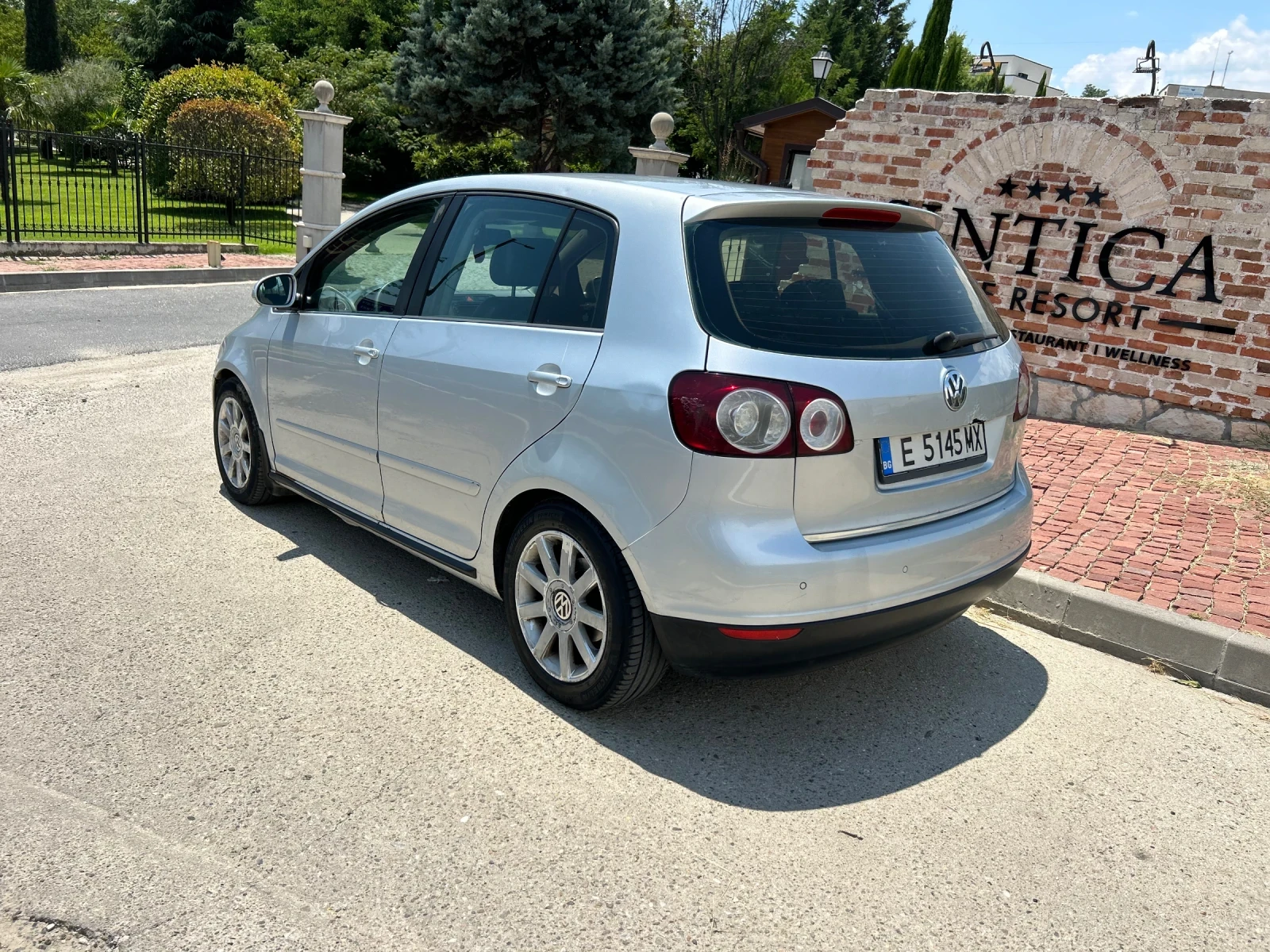 VW Golf Plus 1.9TDI АВТОМАТ, снимка 14 - Автомобили и джипове - 55141445