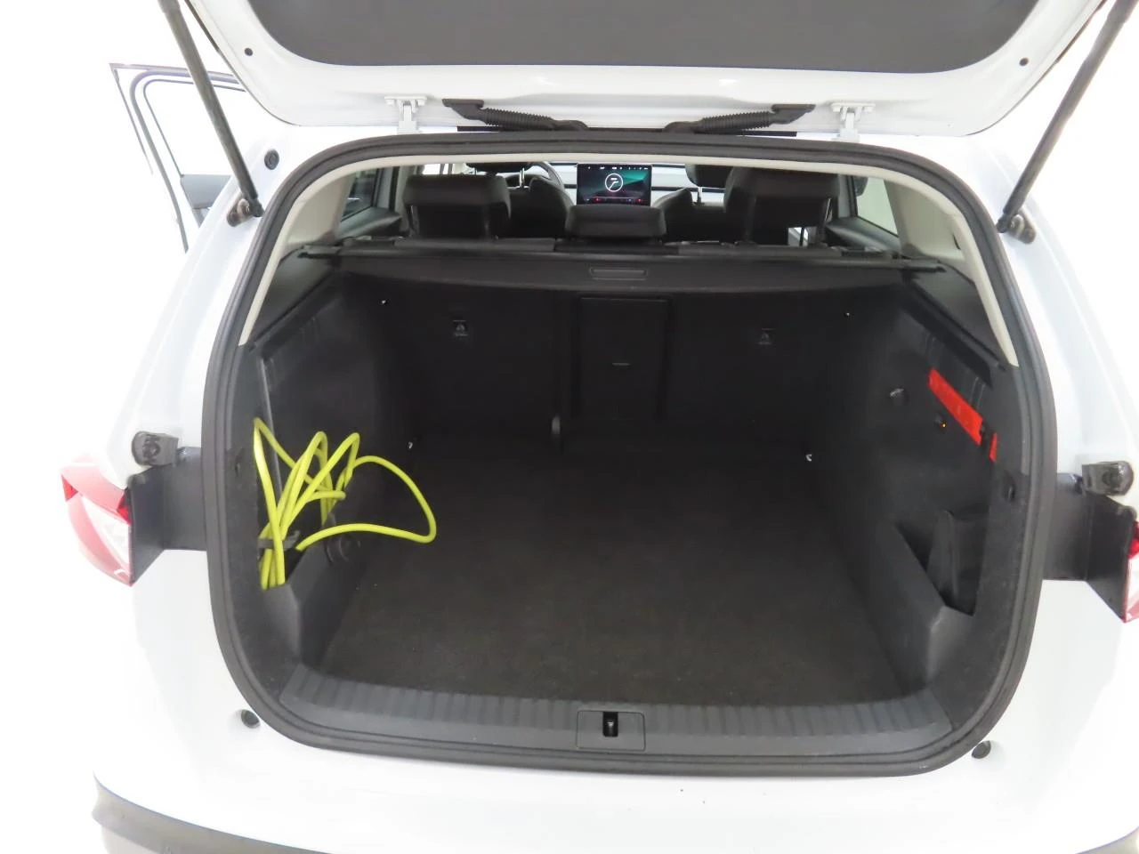 Skoda Enyaq, снимка 8 - Автомобили и джипове - 55347214