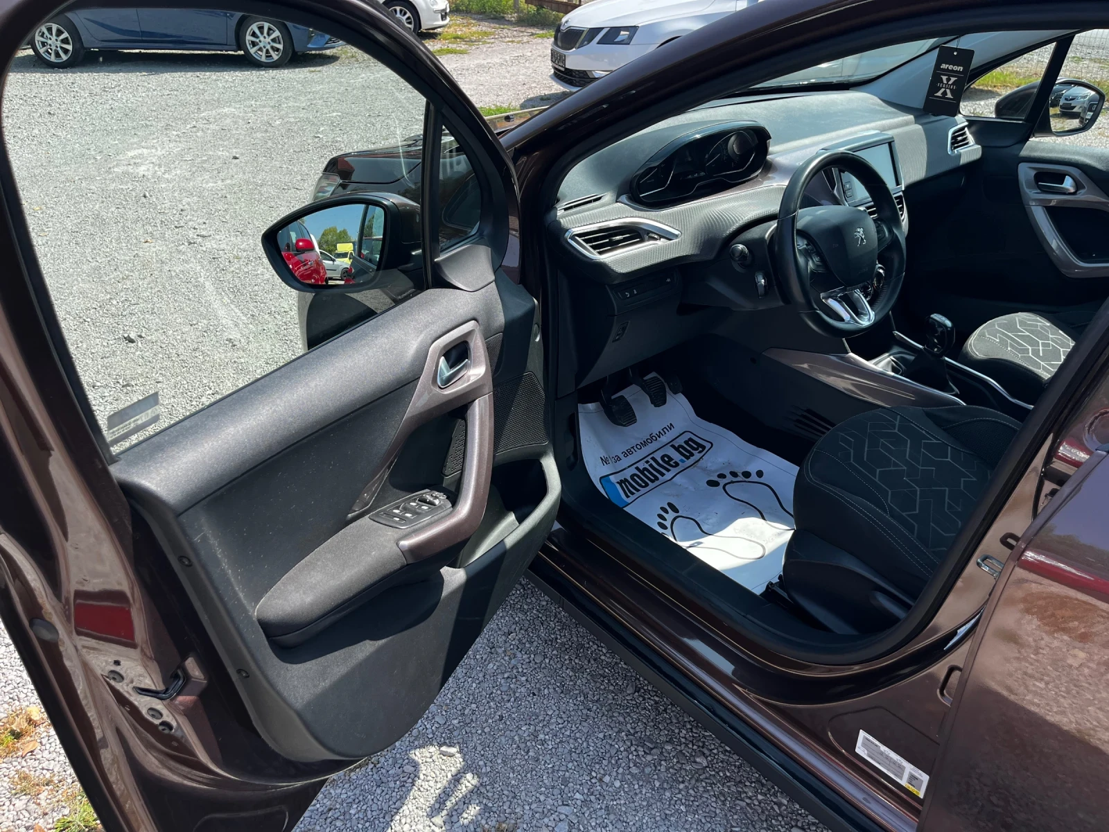 Peugeot 2008 1.2 i EURO 5B, снимка 10 - Автомобили и джипове - 55887223