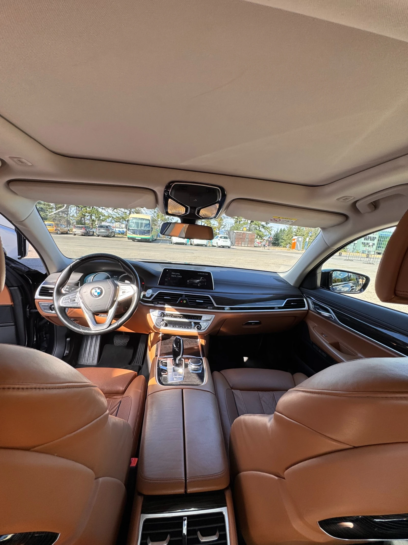 BMW 740 xDrive / Всички екстри / Отлично поддържана, снимка 9 - Автомобили и джипове - 56066353