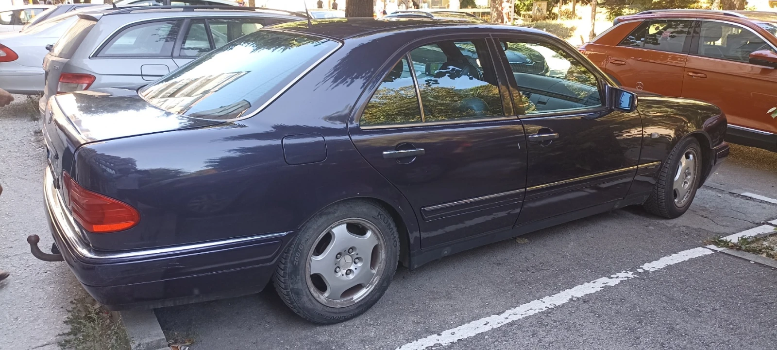Mercedes-Benz E 200 Avantgarde, снимка 5 - Автомобили и джипове - 56113617