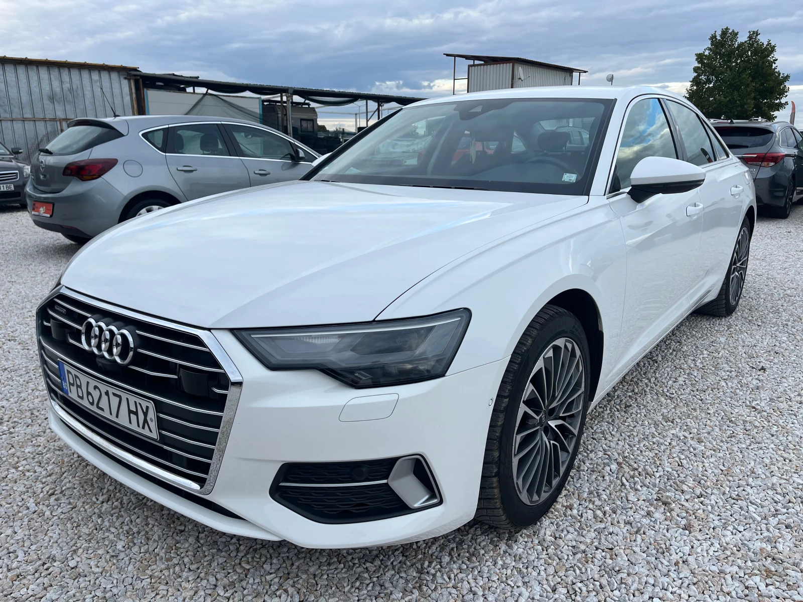 Audi A6 Plug-in хибрид, 252k.c, снимка 3 - Автомобили и джипове - 56234893