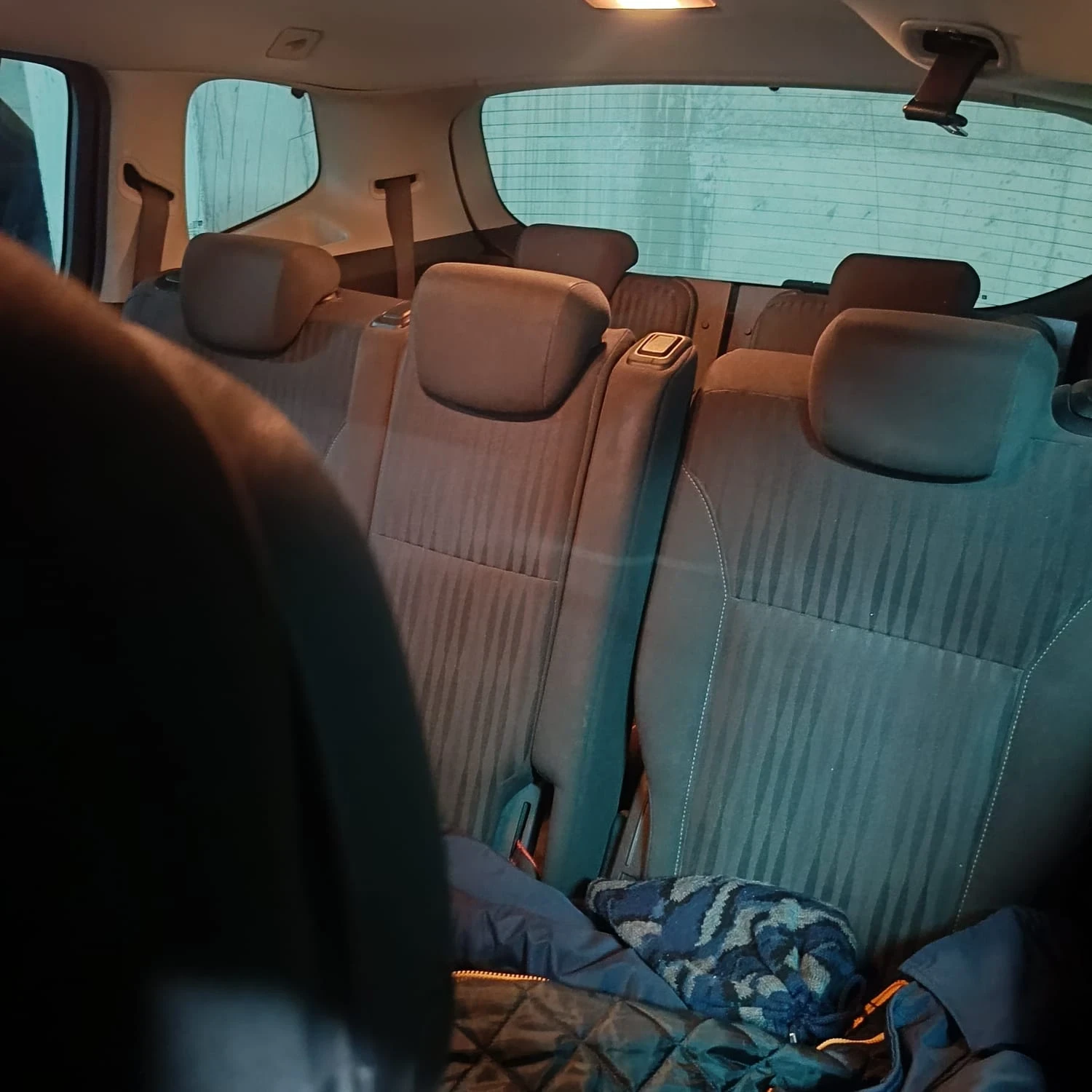 Opel Zafira 2.0 cdti, снимка 12 - Автомобили и джипове - 56243529